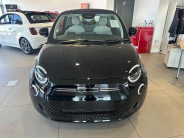 SPOTICAR Fiat 500 E 42kwh La Prima Auto 2dr Used Car - City Car Electric Black - Slough - 1200557372_3