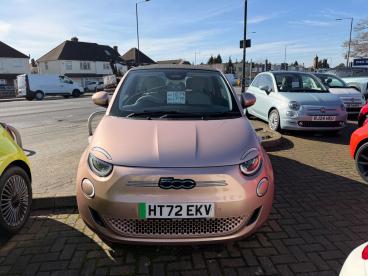 SPOTICAR Fiat 500 E 42kwh La Prima Auto 2dr Used Car - City Car Electric Gold - Slough - 1200573190_2