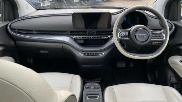 SPOTICAR Fiat 500 E 42kwh La Prima Auto 3dr Used Car - City Car Electric Grey - Romford - 1200578604_4