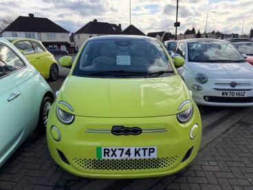SPOTICAR Fiat 500 E 42kwh La Prima Auto 3dr Used Car - City Car Electric Green - Slough - 1200580169_5