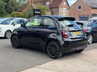SPOTICAR Fiat 500 E 42kwh La Prima Auto 3dr Used Car - City Car Electric Black - Warwick - 1200619145_2