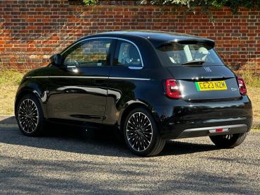 SPOTICAR Fiat 500 E 42kwh La Prima Auto 3dr Used Car - City Car Electric Black - Hemel Hempstead - 500623645_5