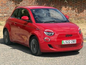 SPOTICAR Fiat 500 E 42kwh Red Auto 3dr Used Car - City Car Electric Red - Hemel Hempstead - 500623646_1