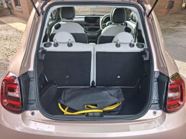 SPOTICAR Fiat 500 E 42kwh La Prima By Bocelli Auto 3dr Used Car - City Car Electric Gold - Accrington - 1200628157_5