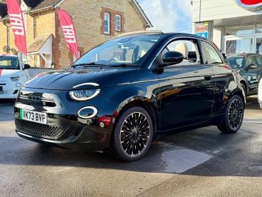 SPOTICAR Fiat 500 E 42kwh La Prima By Bocelli Auto 2dr Used Car - City Car Electric Black - Chippenham - 1200637880_3