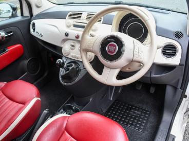 SPOTICAR Fiat 500c 1.2 Cult Euro 6 (s/s) 2dr Used Car - Saloon Petrol White - Nuneaton - 1200553564_4