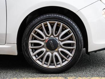 SPOTICAR Fiat 500c 1.2 Cult Euro 6 (s/s) 2dr Used Car - Saloon Petrol White - Nuneaton - 1200553564_5