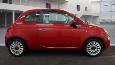 SPOTICAR Fiat 500c 1.2 Lounge Dualogic Euro 6 (s/s) 2dr Used Car - Saloon Petrol Red - Slough - 1200570062_4
