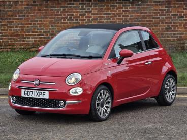 SPOTICAR Fiat 500c 1.0 Mhev Dolcevita Plus Euro 6 (s/s) 2dr Used Car - Saloon Petrol Red - Hemel Hempstead - 500579272_3