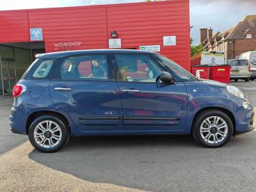 SPOTICAR Fiat 500l 1.4 Urban Euro 6 5dr Used Car - Mpv Petrol Blue - Ashford - 1200623140_2