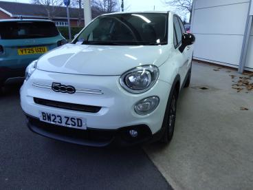 SPOTICAR Fiat 500x 1.0 Firefly Turbo Club Euro 6 (s/s) 5dr Used Car - Suv Petrol White - Shrewsbury - 1200568392_2
