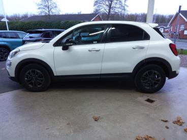 SPOTICAR Fiat 500x 1.0 Firefly Turbo Club Euro 6 (s/s) 5dr Used Car - Suv Petrol White - Shrewsbury - 1200568392_5