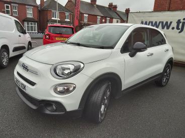 SPOTICAR Fiat 500x 1.0 Firefly Turbo Club Euro 6 (s/s) 5dr Used Car - Suv Petrol White - Telford - 1200575019_5
