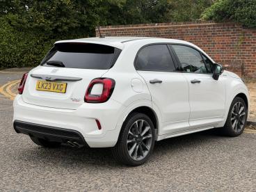 SPOTICAR Fiat 500x 1.5 Firefly Turbo Mhev Sport Dct Euro 6 (s/s) 5dr Used Car - Suv Petrol White - Hemel Hempstead - 500630335_2