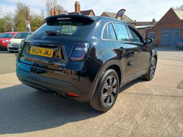 SPOTICAR Fiat 600 1.2 Mhev E-dct Euro 6 (s/s) 5dr Used Car - Suv Hybrid Black - Warwick - 1200492902_3