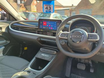 SPOTICAR Fiat 600 1.2 Mhev E-dct Euro 6 (s/s) 5dr Used Car - Suv Hybrid Black - Warwick - 1200492902_5