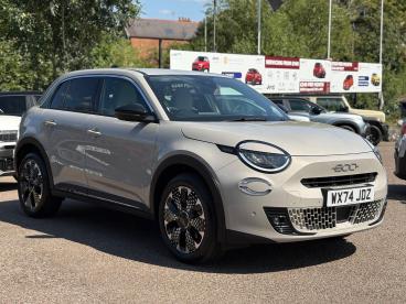 SPOTICAR Fiat 600 1.2 Mhev La Prima E-dct Euro 6 (s/s) 5dr Used Car - Suv Hybrid Beige - Leicester - 1200533305_1