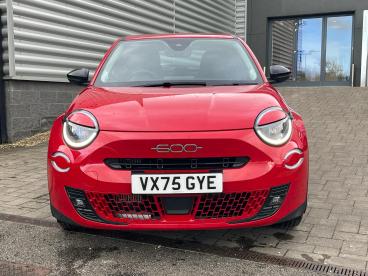 SPOTICAR Fiat 600 1.2 Mhev E-dct Euro 6 (s/s) 5dr Used Car - Suv Hybrid Red - Swindon - 1200547737_2