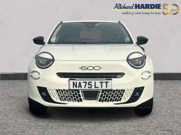 SPOTICAR Fiat 600 1.2 Mhev E-dct Euro 6 (s/s) 5dr Used Car - Suv Hybrid Multicolour - Wallsend - 1200548203_5