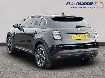 SPOTICAR Fiat 600 1.2 Mhev La Prima E-dct Euro 6 (s/s) 5dr Used Car - Suv Hybrid Black - Wallsend - 1200548204_2