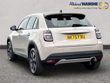 SPOTICAR Fiat 600 1.2 Mhev E-dct Euro 6 (s/s) 5dr Used Car - Suv Hybrid Beige - Ashington - 1200549062_2