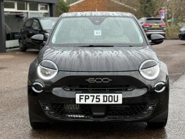 SPOTICAR Fiat 600 1.2 Mhev La Prima E-dct Euro 6 (s/s) 5dr Used Car - Suv Hybrid Black - Leicester - 1200552180_2