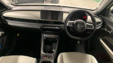 SPOTICAR Fiat 600 1.2 Mhev La Prima E-dct Euro 6 (s/s) 5dr Used Car - Suv Hybrid White - West London - 1200553072_4