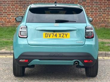 SPOTICAR Fiat 600 1.2 Mhev La Prima E-dct Euro 6 (s/s) 5dr Used Car - Suv Hybrid Blue - Hemel Hempstead - 500556991_4