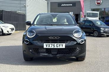 SPOTICAR Fiat 600 1.2 Mhev La Prima E-dct Euro 6 (s/s) 5dr Used Car - Suv Hybrid Black - Swindon - 1200558735_2