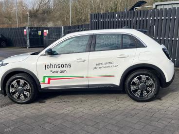 SPOTICAR Fiat 600 1.2 Mhev E-dct Euro 6 (s/s) 5dr Used Car - Suv Hybrid White - Swindon - 1200560060_4