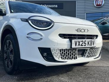 SPOTICAR Fiat 600 1.2 Mhev E-dct Euro 6 (s/s) 5dr Used Car - Suv Hybrid White - Swindon - 1200560060_5