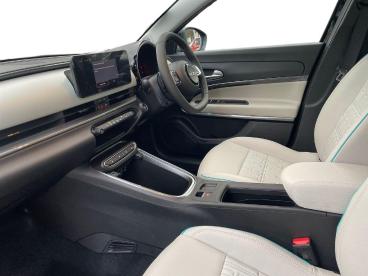 SPOTICAR Fiat 600 1.2 Mhev La Prima E-dct Euro 6 (s/s) 5dr Used Car - Suv Hybrid Black - Ashington - 1200562925_3