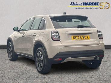 SPOTICAR Fiat 600 1.2 Mhev E-dct Euro 6 (s/s) 5dr Used Car - Suv Hybrid Black - Wallsend - 1200564153_2