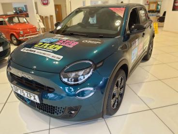 SPOTICAR Fiat 600 1.2 Mhev E-dct Euro 6 (s/s) 5dr Used Car - Suv Hybrid Green - Shrewsbury - 1200575413_2