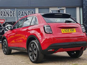 SPOTICAR Fiat 600 1.2 Mhev E-dct Euro 6 (s/s) 5dr Used Car - Suv Hybrid Red - Dartford - 500601257_4