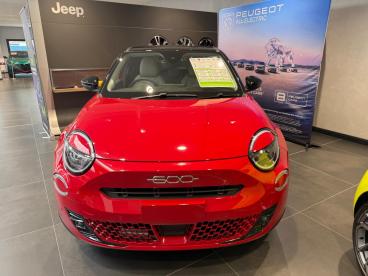 SPOTICAR Fiat 600 1.2 Mhev La Prima E-dct Euro 6 (s/s) 5dr Used Car - Suv Hybrid Red - Slough - 1200607817_3