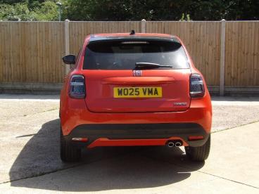 SPOTICAR Fiat 600 1.2 Mhev La Prima E-dct Euro 6 (s/s) 5dr Used Car - Suv Hybrid Orange - St Leonards On Sea - 1200608019_5