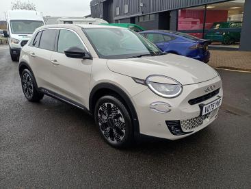SPOTICAR Fiat 600 1.2 Mhev La Prima E-dct Euro 6 (s/s) 5dr Used Car - Suv Hybrid Beige - Cheltenham - 1200620381_1