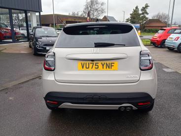 SPOTICAR Fiat 600 1.2 Mhev La Prima E-dct Euro 6 (s/s) 5dr Used Car - Suv Hybrid Beige - Cheltenham - 1200620381_3