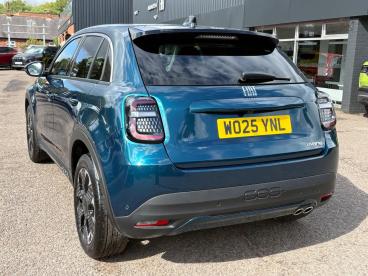 SPOTICAR Fiat 600 1.2 Mhev La Prima E-dct Euro 6 (s/s) 5dr Used Car - Suv Hybrid Green - Leicester - 1200627241_4