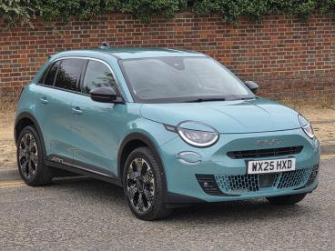 SPOTICAR Fiat 600 1.2 Mhev La Prima E-dct Euro 6 (s/s) 5dr Used Car - Suv Hybrid Blue - Hemel Hempstead - 500628260_1
