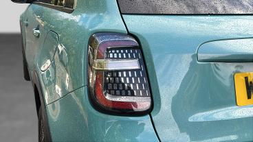 SPOTICAR Fiat 600 1.2 Mhev La Prima E-dct Euro 6 (s/s) 5dr Used Car - Suv Hybrid Blue - Stockport - 1200644290_5