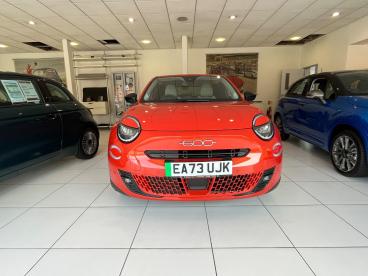SPOTICAR Fiat 600e 54kwh La Prima Auto 5dr Used Car - Suv Electric Orange - Colchester - 1200474374_4