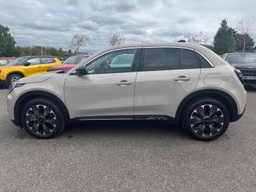 SPOTICAR Fiat 600e 54kwh La Prima Auto 5dr Used Car - Suv Electric Grey - Kidlington - 1200528513_5