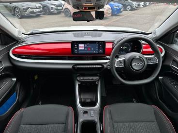 SPOTICAR Fiat 600e 54kwh Red Auto 5dr Used Car - Suv Electric White - Poole - 1200548130_3