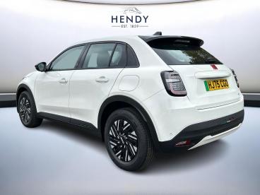 SPOTICAR Fiat 600e 54kwh Red Auto 5dr Used Car - Suv Electric White - Poole - 1200553656_5