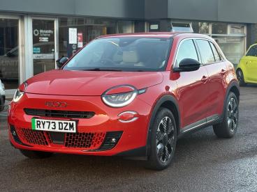 SPOTICAR Fiat 600e 54kwh La Prima Auto 5dr Used Car - Suv Electric Orange - Leicester - 1200556795_3