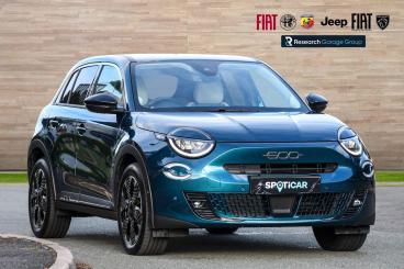 SPOTICAR Fiat 600e 54kwh La Prima Auto 5dr Used Car - Suv Electric Green - Nuneaton - 1200558001_1