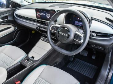 SPOTICAR Fiat 600e 54kwh La Prima Auto 5dr Used Car - Suv Electric Green - Nuneaton - 1200558001_4