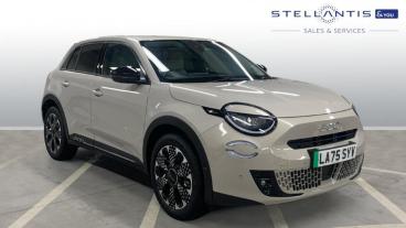 SPOTICAR Fiat 600e 54kwh La Prima Auto 5dr Used Car - Suv Electric Beige - West London - 1200573460_1